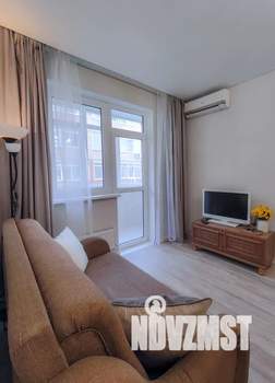 1-к квартира, посуточно, 38м2, 4/10 этаж
