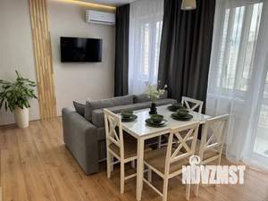 Студия квартира, посуточно, 28м2, 9/18 этаж