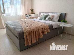 1-к квартира, посуточно, 43м2, 7/16 этаж