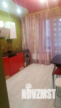1-к квартира, посуточно, 42м2, 3/19 этаж