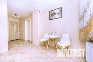 1-к квартира, посуточно, 42м2, 4/9 этаж