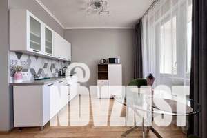 1-к квартира, посуточно, 35м2, 10/17 этаж