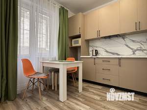 2-к квартира, посуточно, 45м2, 7/24 этаж