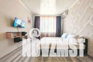 1-к квартира, посуточно, 40м2, 3/18 этаж
