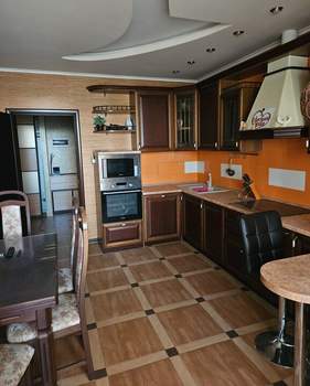 3-к квартира, на длительный срок, 100м2, 3/21 этаж