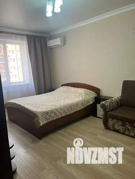 1-к квартира, посуточно, 43м2, 9/16 этаж