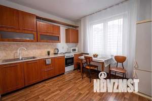 1-к квартира, посуточно, 37м2, 10/16 этаж