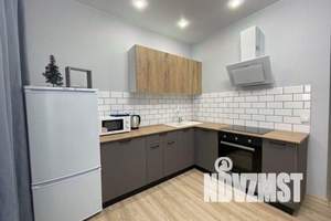 1-к квартира, посуточно, 38м2, 9/16 этаж