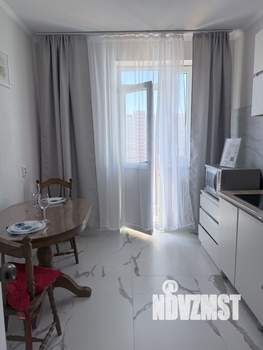 1-к квартира, посуточно, 35м2, 12/16 этаж