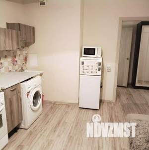 Студия квартира, на длительный срок, 30м2, 3/17 этаж