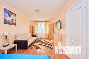 1-к квартира, посуточно, 40м2, 12/16 этаж