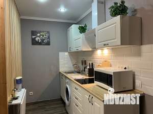 Студия квартира, посуточно, 30м2, 6/9 этаж