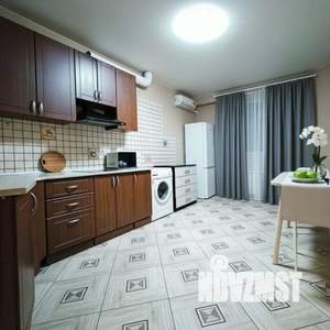 1-к квартира, посуточно, 55м2, 1/1 этаж