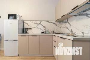 1-к квартира, посуточно, 35м2, 6/18 этаж