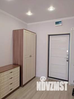 Студия квартира, посуточно, 27м2, 12/18 этаж