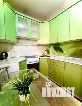 1-к квартира, посуточно, 35м2, 4/6 этаж