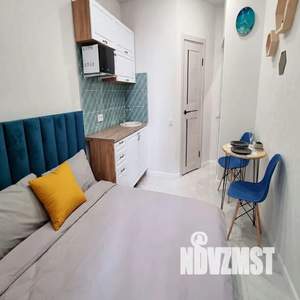 Студия квартира, посуточно, 16м2, 1/18 этаж