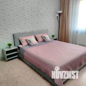 1-к квартира, посуточно, 43м2, 6/18 этаж