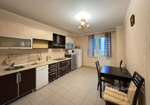 1-к квартира, на длительный срок, 60м2, 8/16 этаж