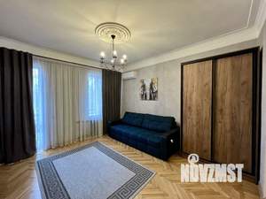 1-к квартира, посуточно, 60м2, 1/1 этаж