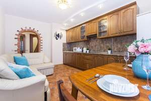 1-к квартира, посуточно, 60м2, 1/1 этаж