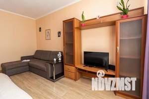 1-к квартира, посуточно, 53м2, 9/16 этаж