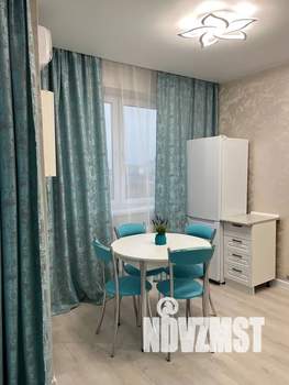 Студия квартира, посуточно, 35м2, 8/22 этаж