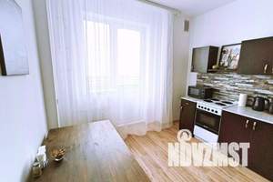 1-к квартира, посуточно, 39м2, 11/17 этаж