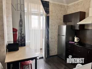 1-к квартира, посуточно, 37м2, 18/18 этаж