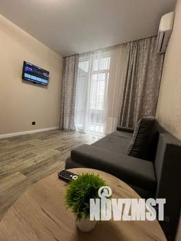 1-к квартира, посуточно, 40м2, 3/22 этаж