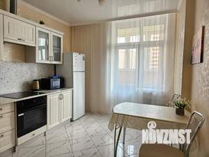1-к квартира, посуточно, 40м2, 6/18 этаж