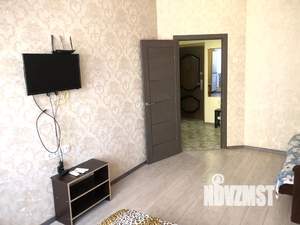 1-к квартира, посуточно, 38м2, 8/22 этаж