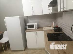 Студия квартира, посуточно, 27м2, 5/18 этаж