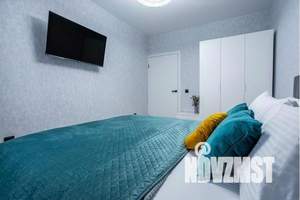 1-к квартира, посуточно, 40м2, 4/16 этаж