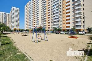 1-к квартира, посуточно, 43м2, 1/1 этаж