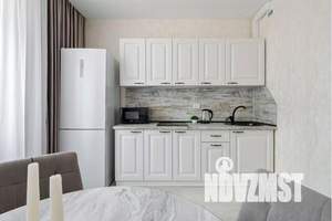 1-к квартира, посуточно, 37м2, 12/22 этаж