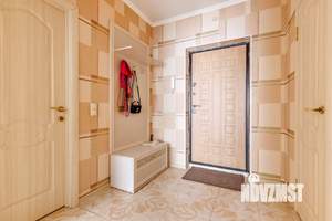 1-к квартира, посуточно, 42м2, 8/25 этаж