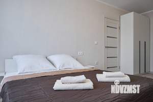 1-к квартира, посуточно, 38м2, 15/16 этаж