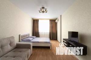 1-к квартира, посуточно, 42м2, 16/24 этаж