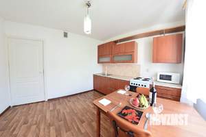 1-к квартира, посуточно, 37м2, 1/1 этаж