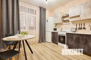 1-к квартира, посуточно, 37м2, 3/17 этаж