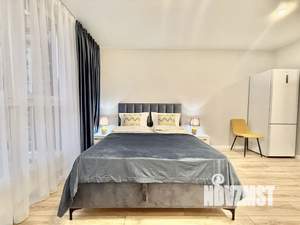 Студия квартира, посуточно, 35м2, 11/16 этаж