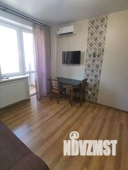 Студия квартира, посуточно, 25м2, 10/17 этаж