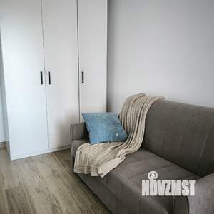 1-к квартира, посуточно, 42м2, 11/16 этаж