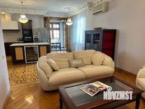 4-к квартира, на длительный срок, 273м2, 7/10 этаж