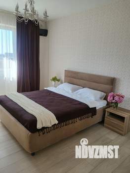 1-к квартира, посуточно, 40м2, 11/18 этаж