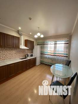 1-к квартира, посуточно, 45м2, 4/24 этаж