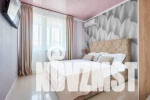 2-к квартира, посуточно, 48м2, 4/15 этаж