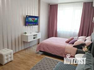 1-к квартира, посуточно, 40м2, 3/18 этаж