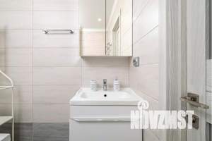 2-к квартира, посуточно, 70м2, 21/25 этаж